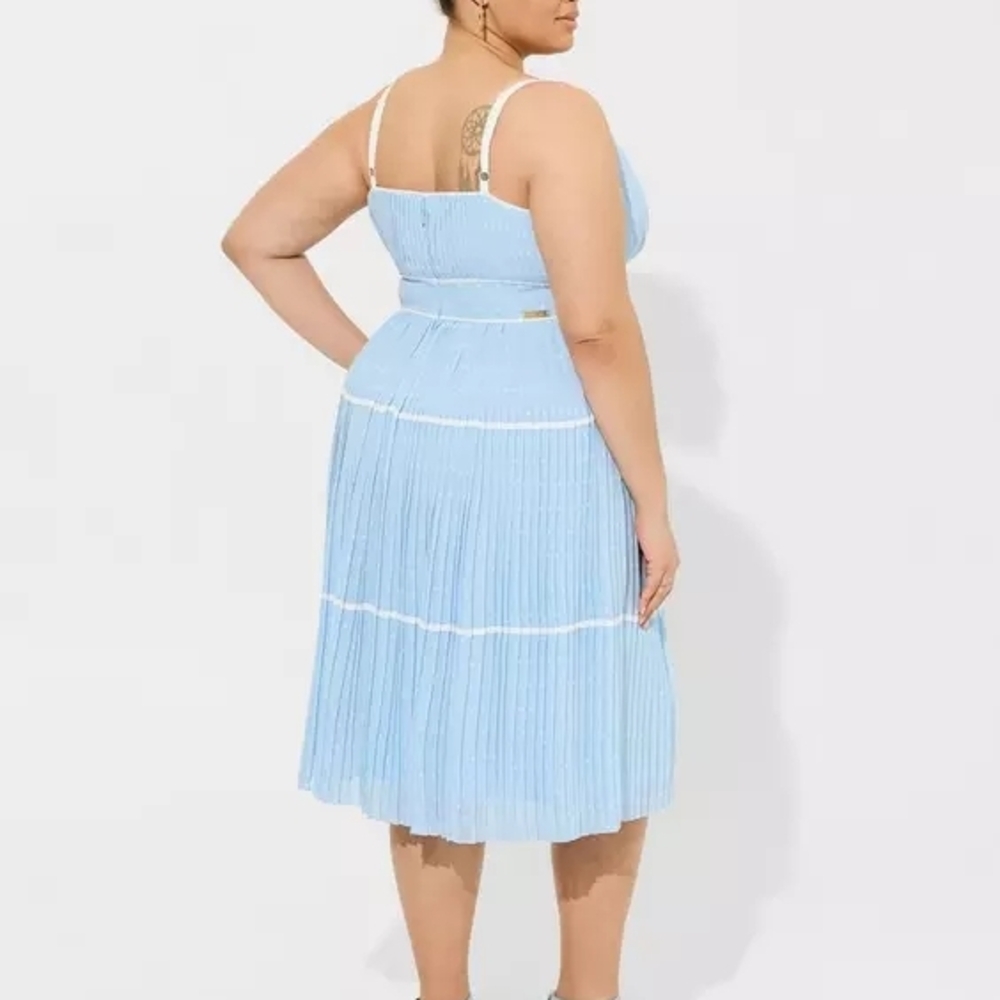 NWOT Torrid X Marilyn Monroe Pleated Tiered Dress- Size 24 (READ DESCRIPTION) - Picture 3 of 12
